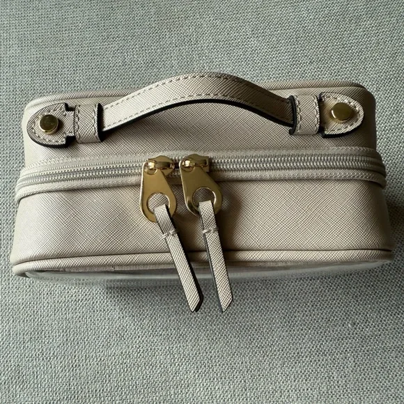 Calpak Beige Clear Cosmetic Case with Gold Hardware and Top Handle - Picture 2 of 13